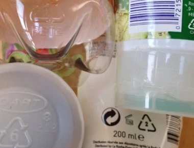 Τι σημαίνουν τα σύμβολα στα πλαστικά – Ποια να αποφεύγετε (βίντεο)